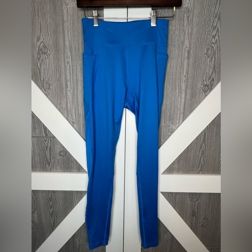 D11.22 Women's Tek Gear® Ultrastretch Pocket High-Waisted Capri Leggings